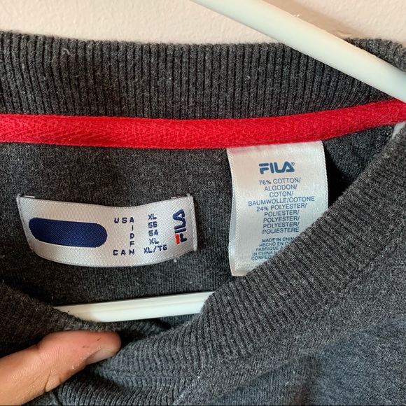 🌴3 /$40 🌴 Grey fila pullover crewneck - Picture 4 of 6